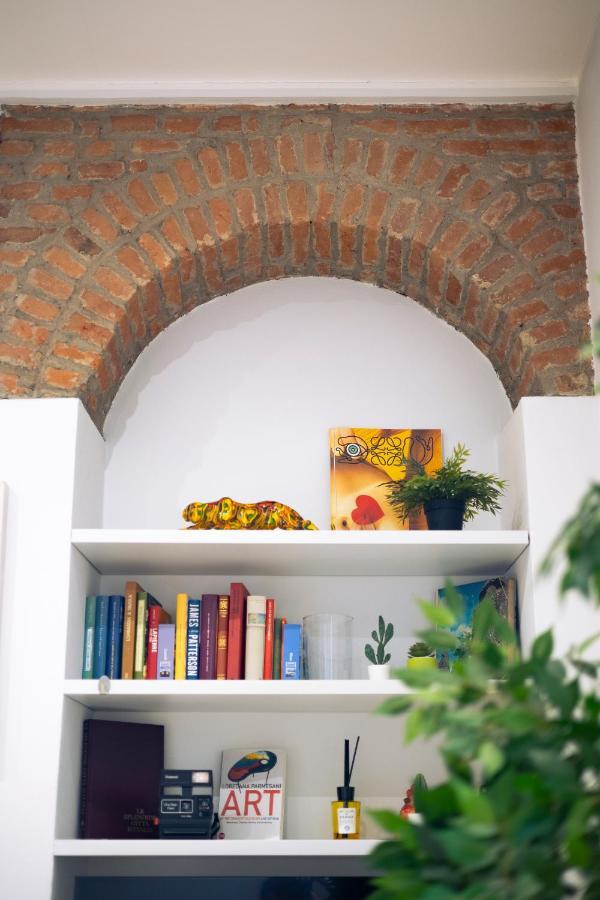 The Red Bricks Home - San Babila Area Milano Ngoại thất bức ảnh