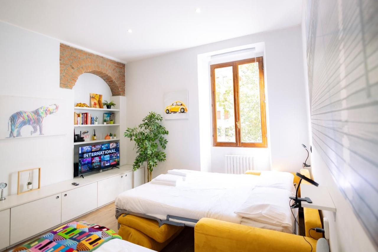 The Red Bricks Home - San Babila Area Milano Ngoại thất bức ảnh