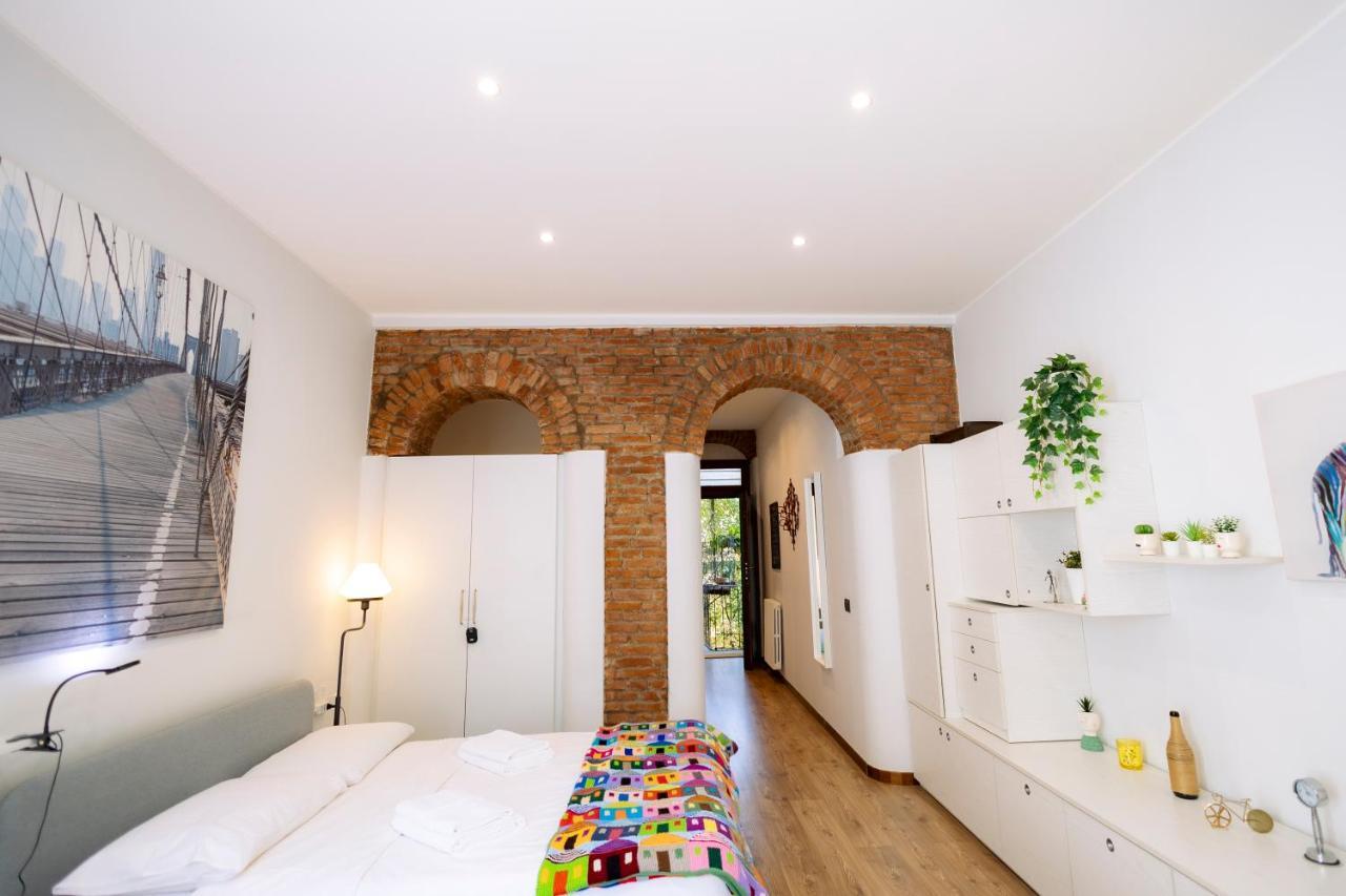 The Red Bricks Home - San Babila Area Milano Ngoại thất bức ảnh