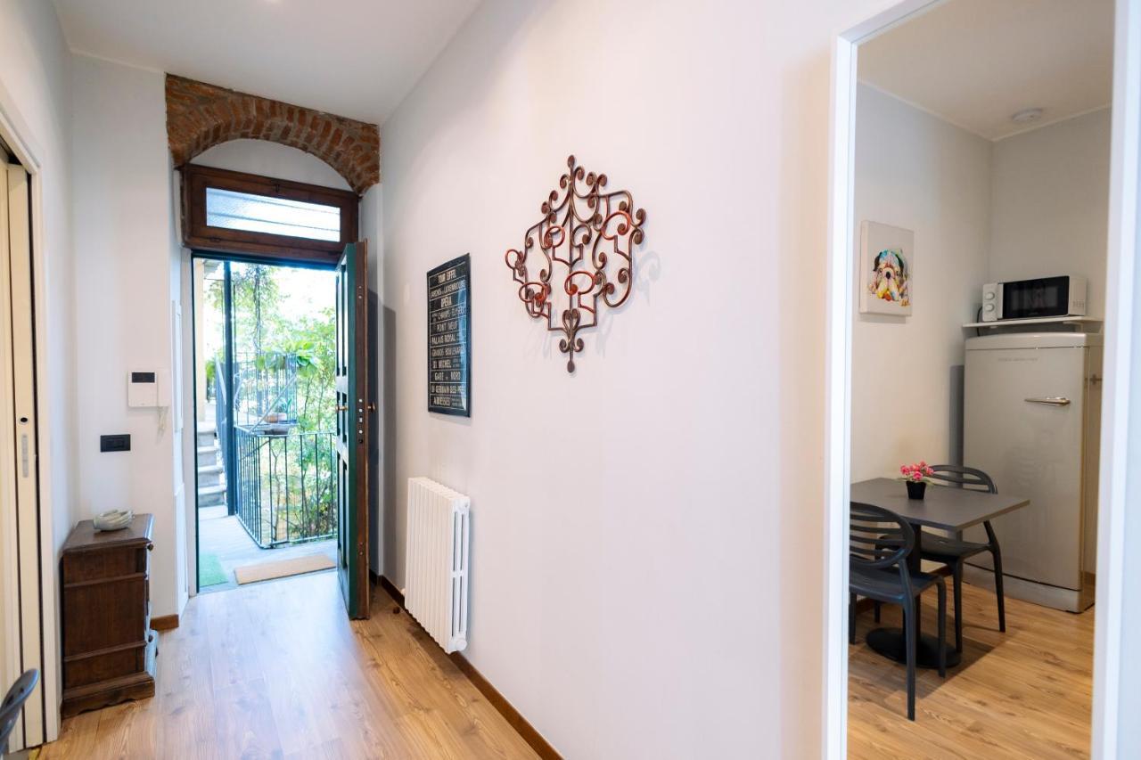 The Red Bricks Home - San Babila Area Milano Ngoại thất bức ảnh