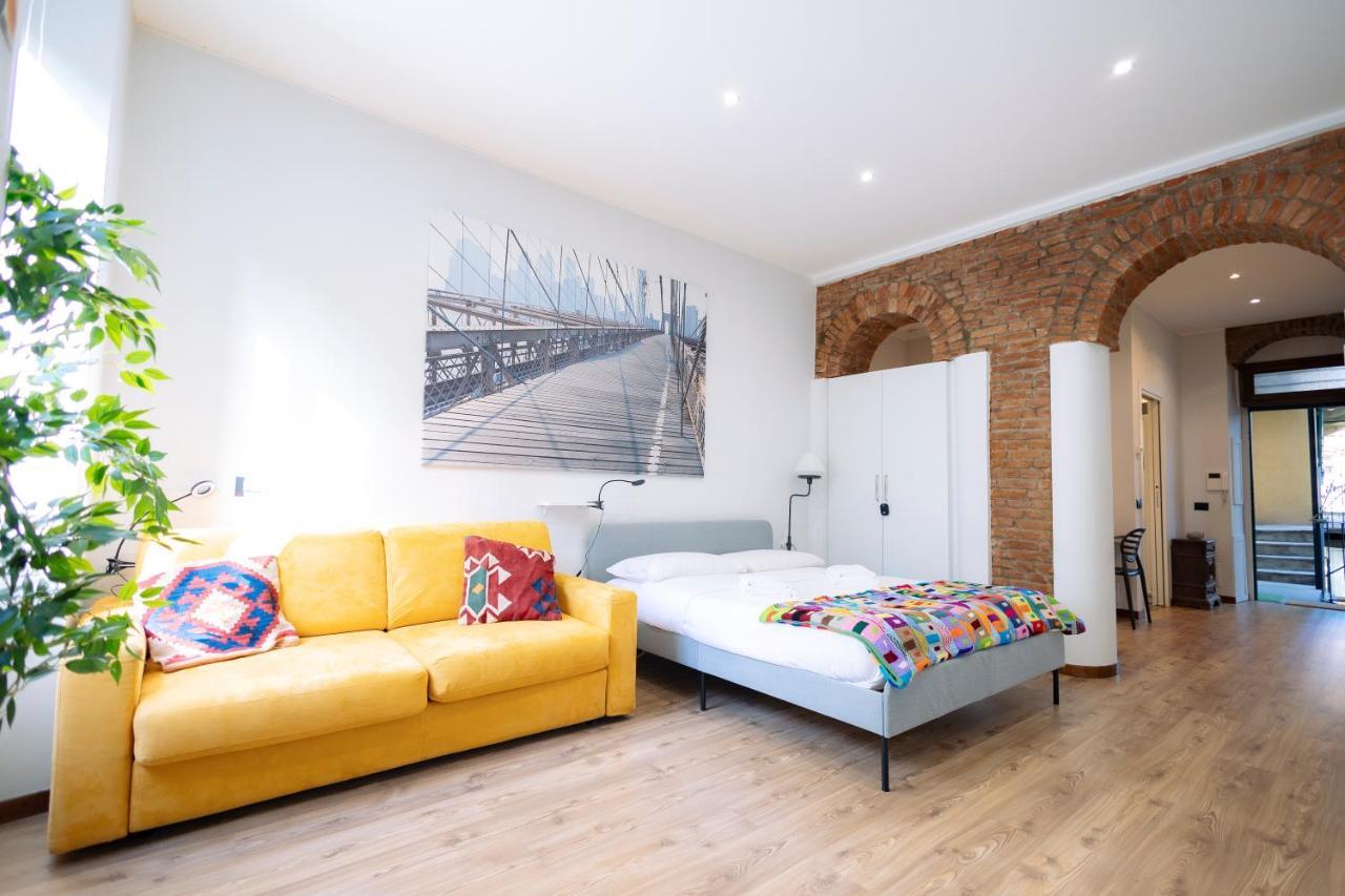 The Red Bricks Home - San Babila Area Milano Ngoại thất bức ảnh