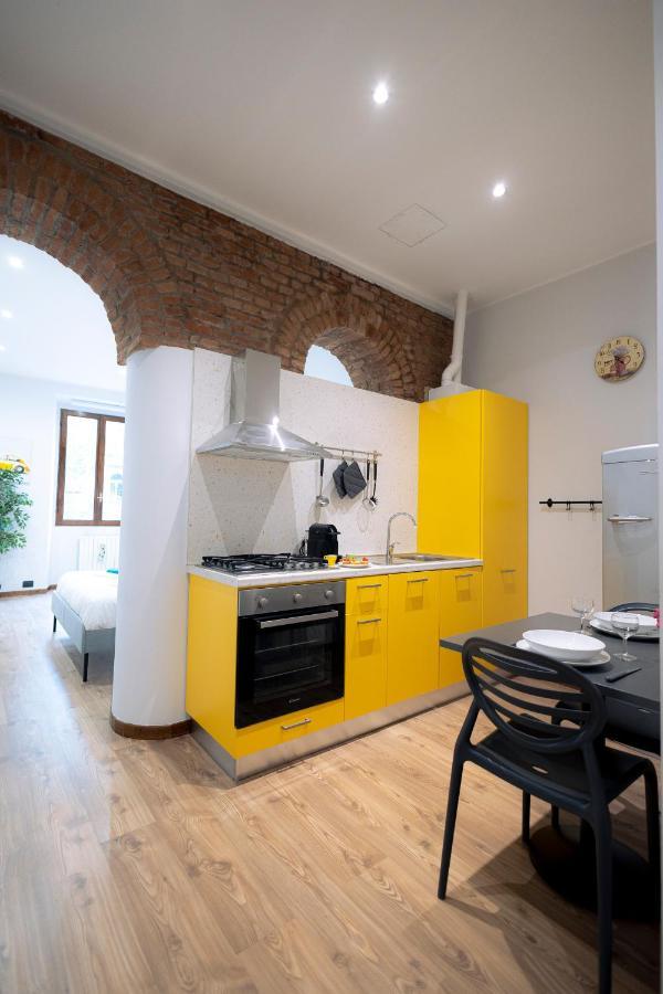 The Red Bricks Home - San Babila Area Milano Ngoại thất bức ảnh