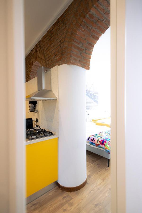 The Red Bricks Home - San Babila Area Milano Ngoại thất bức ảnh